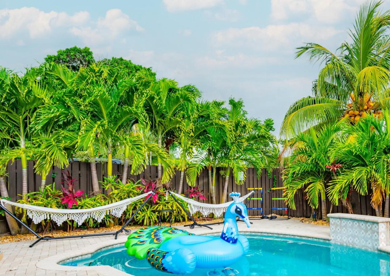 Colorful Home - Pool - Game Room - Basketball Court - Bbq & More Fort Lauderdale Exterior foto
